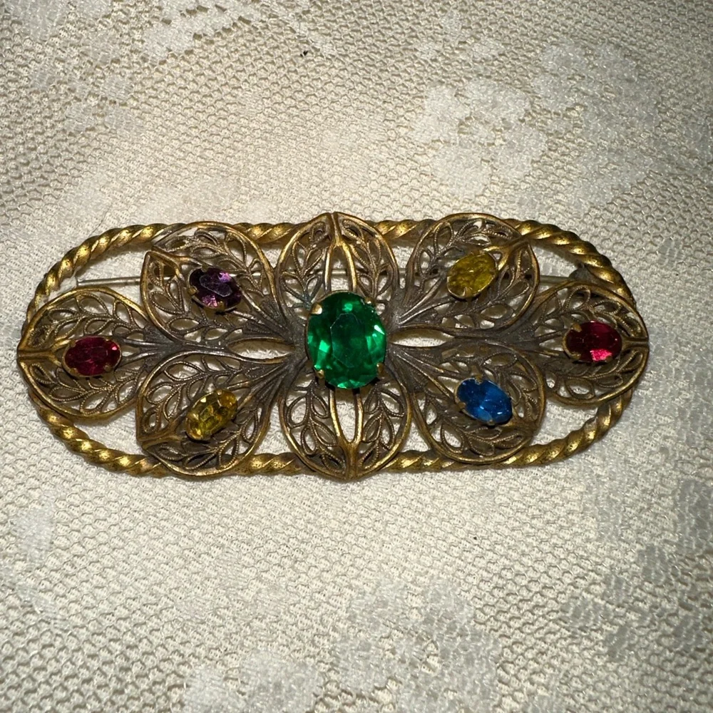 Vintage Gold Toned Filigree Brooch with Multicolored Gems no signature